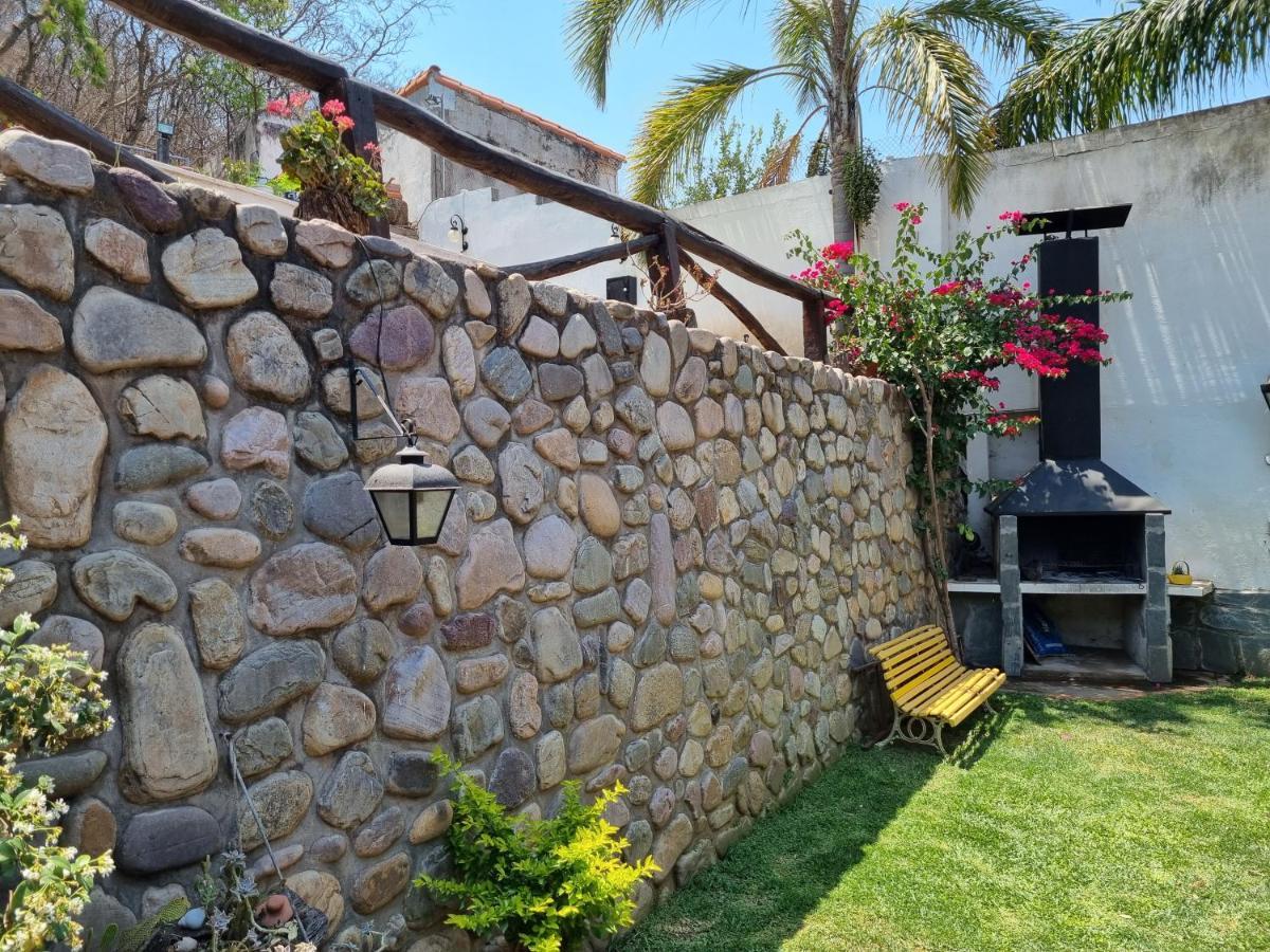 Hostal Las Rosas Сальта Екстер'єр фото