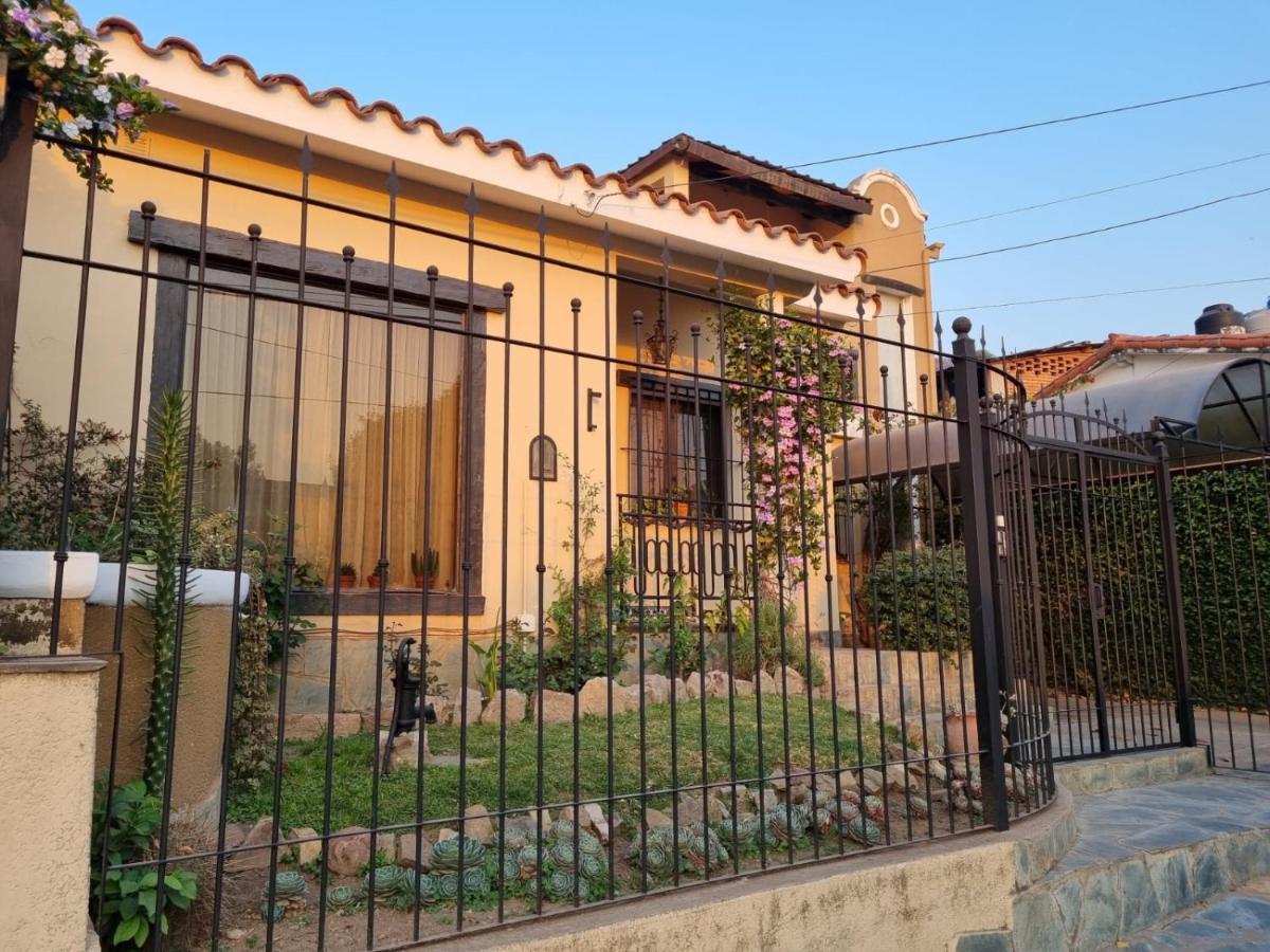 Hostal Las Rosas Сальта Екстер'єр фото