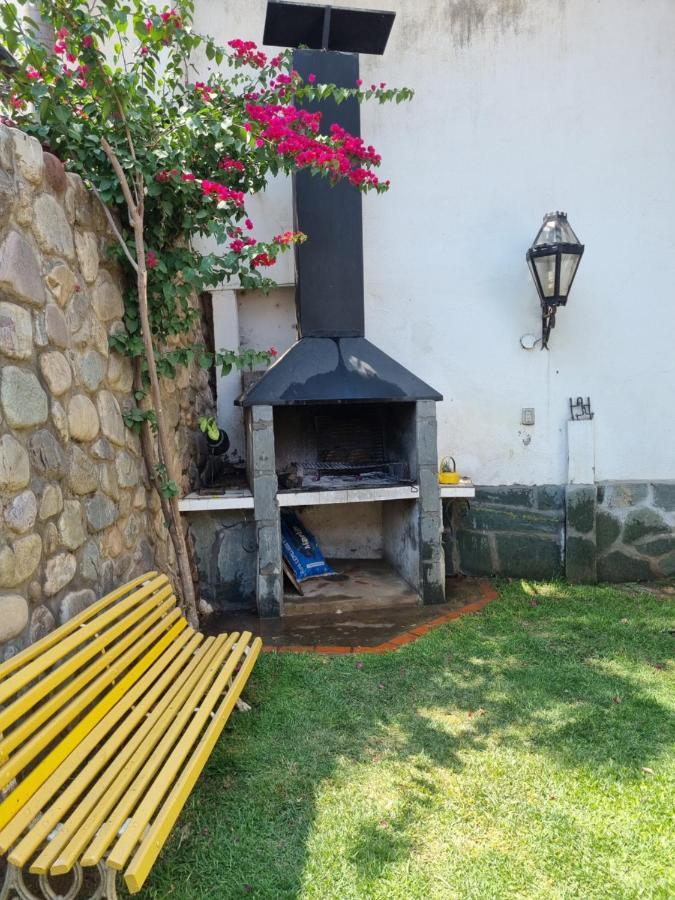 Hostal Las Rosas Сальта Екстер'єр фото