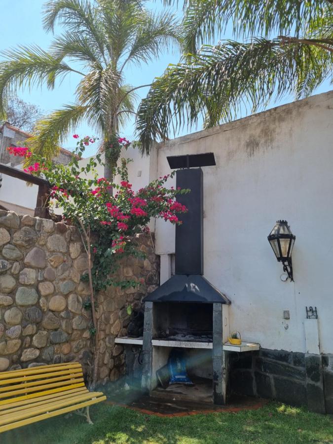 Hostal Las Rosas Сальта Екстер'єр фото