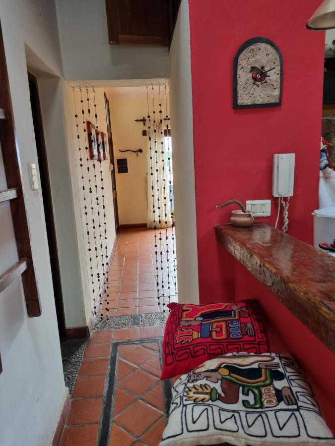 Hostal Las Rosas Сальта Екстер'єр фото
