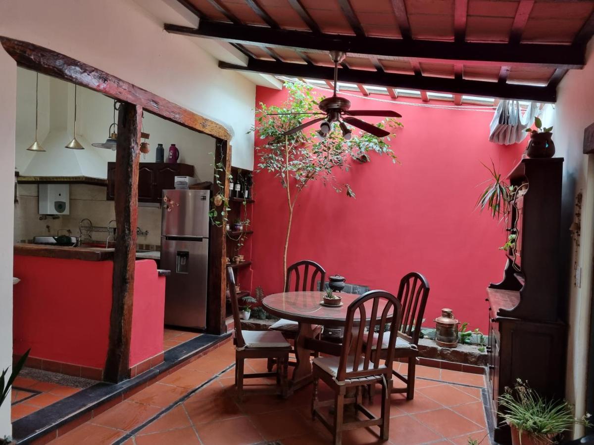 Hostal Las Rosas Сальта Екстер'єр фото