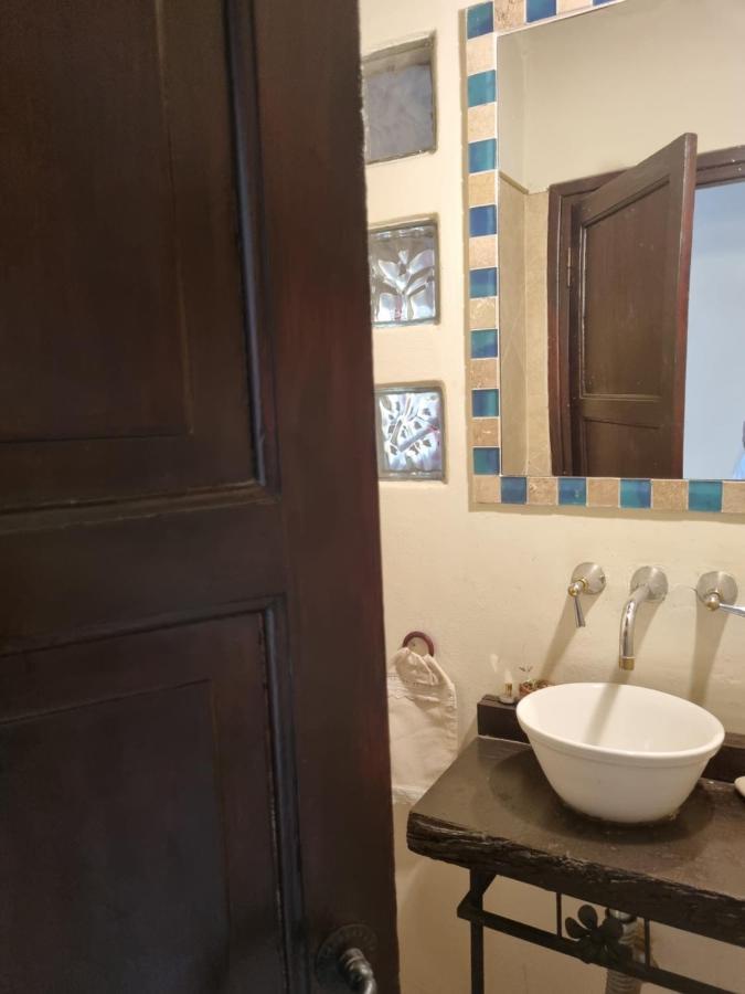 Hostal Las Rosas Сальта Екстер'єр фото